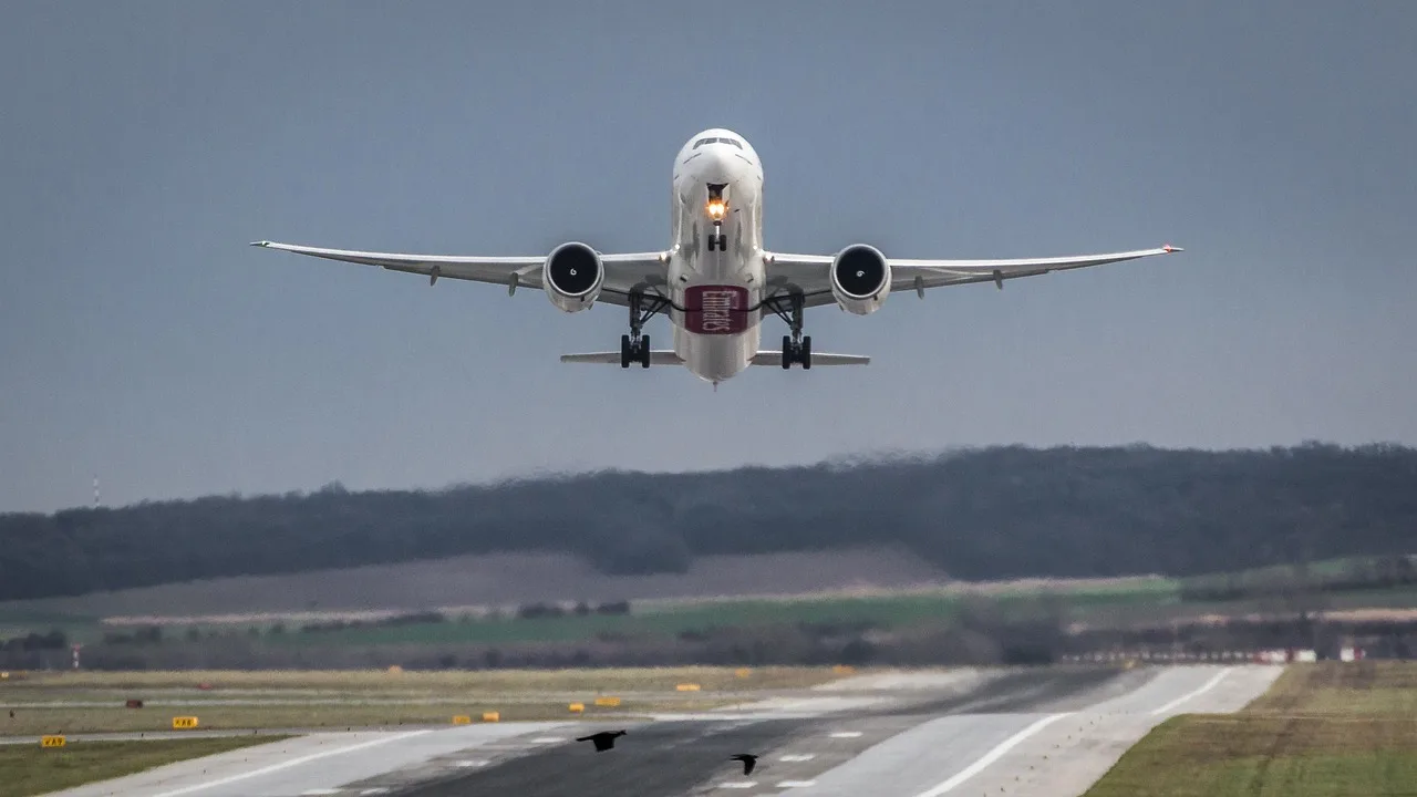 Why People Are Leaving Their Home Country to Become Expats?